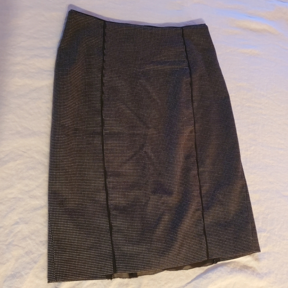 White House Black Market Skirt